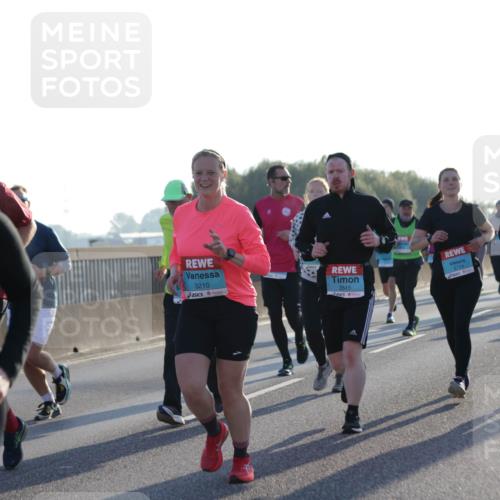 03.10.2025 - Köhlbrandbrückenlauf Jannik Wohlers http://msf.ph/oto/9049128 03.10.2025 09:18:18 Position 3 3166, 3210, 3515, 3724, 1460 meine-sportfotos.de