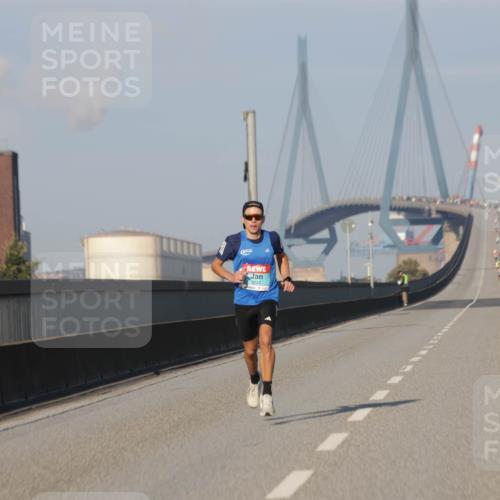 03.10.2025 - Köhlbrandbrückenlauf Jannik Wohlers http://msf.ph/oto/9049170 03.10.2025 09:33:40 Position 3 3247 meine-sportfotos.de
