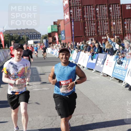 03.10.2025 - Köhlbrandbrückenlauf Jannik Wohlers http://msf.ph/oto/9049184 03.10.2025 13:07:39 Ziel 4113, 4165, 4254, 4263, 4375, 4636, 6744, 6800 meine-sportfotos.de