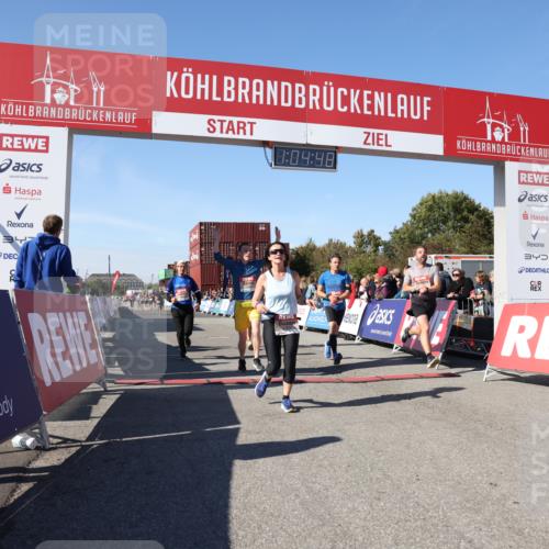 03.10.2025 - Köhlbrandbrückenlauf Lena Gebhardt http://msf.ph/oto/9049201 03.10.2025 13:04:48 Ziel 4022, 4061, 4236, 4246, 4247, 4303, 4449, 4724, 4831, 5849, 5948, 5968, 6268, 6470, 6716 meine-sportfotos.de