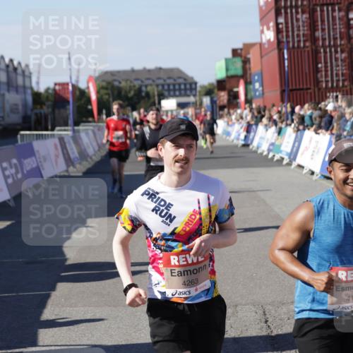 03.10.2025 - Köhlbrandbrückenlauf Jannik Wohlers http://msf.ph/oto/9049204 03.10.2025 13:07:39 Ziel 4113, 4165, 4254, 4263, 4375, 4636, 6744, 6800 meine-sportfotos.de