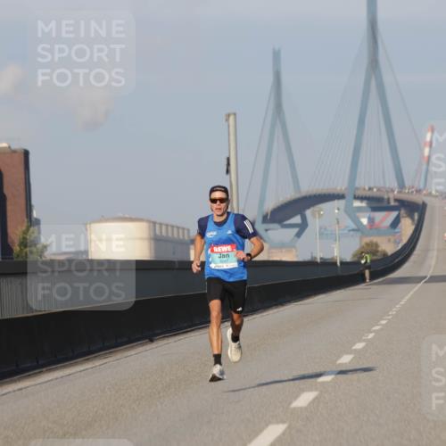 03.10.2025 - Köhlbrandbrückenlauf Jannik Wohlers http://msf.ph/oto/9049206 03.10.2025 09:33:41 Position 3  meine-sportfotos.de