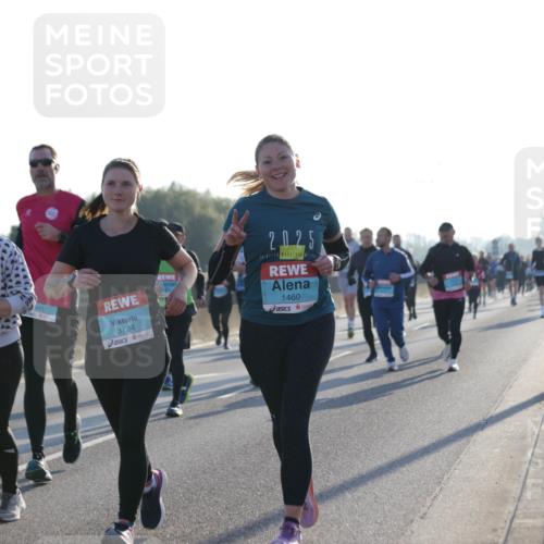 03.10.2025 - Köhlbrandbrückenlauf Jannik Wohlers http://msf.ph/oto/9049224 03.10.2025 09:18:20 Position 3 3515, 1102, 3724, 2025, 1460 meine-sportfotos.de