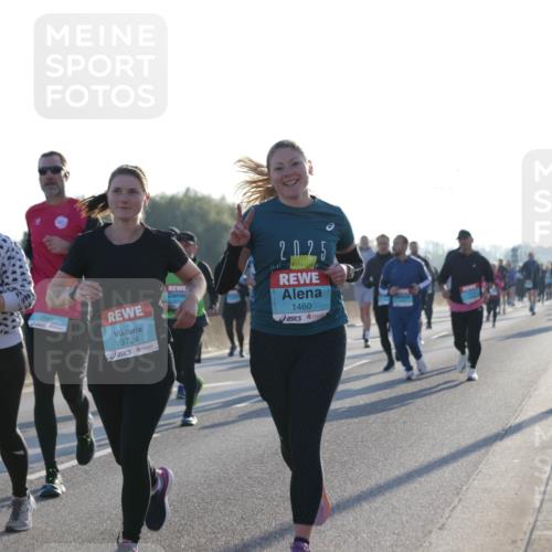 03.10.2025 - Köhlbrandbrückenlauf Jannik Wohlers http://msf.ph/oto/9049233 03.10.2025 09:18:20 Position 3 3515, 1162, 2941, 3724, 2025, 1460 meine-sportfotos.de
