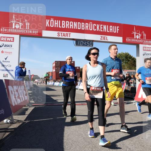 03.10.2025 - Köhlbrandbrückenlauf Lena Gebhardt http://msf.ph/oto/9049245 03.10.2025 13:04:50 Ziel 4022, 4061, 4236, 4240, 4246, 4247, 4303, 4449, 4724, 4831, 5849, 5948, 5968, 6268, 6470, 6716 meine-sportfotos.de