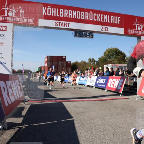 03.10.2025 - Köhlbrandbrückenlauf Lena Gebhardt http://msf.ph/oto/9049251 03.10.2025 13:20:52 Ziel 4646, 4709, 4915, 4916, 5006, 5084, 5130, 5156, 5169, 5377, 5480, 5488, 5501, 5774, 5918, 5920, 6703, 6780 meine-sportfotos.de