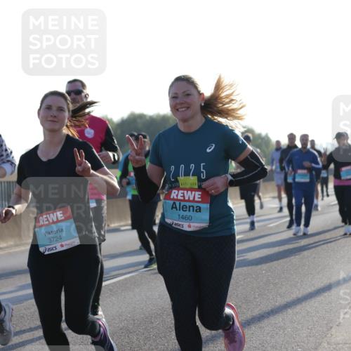 03.10.2025 - Köhlbrandbrückenlauf Jannik Wohlers http://msf.ph/oto/9049274 03.10.2025 09:18:20 Position 3 1162, 3724, 2025, 1460 meine-sportfotos.de