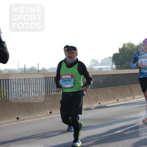 03.10.2025 - Köhlbrandbrückenlauf Jannik Wohlers http://msf.ph/oto/9049281 03.10.2025 09:18:22 Position 3 1674, 3457 meine-sportfotos.de