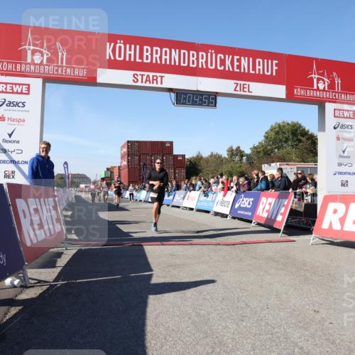 03.10.2025 - Köhlbrandbrückenlauf Lena Gebhardt http://msf.ph/oto/9049285 03.10.2025 13:04:56 Ziel 4061, 4175, 4217, 4240, 4303, 4449, 5670, 5785, 5849, 5951, 5952, 5968, 6268, 6561, 6716 meine-sportfotos.de