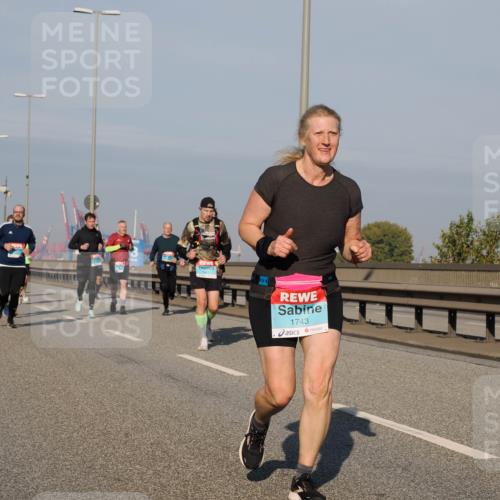 03.10.2025 - Köhlbrandbrückenlauf Fabian Wolf http://msf.ph/oto/9049287 03.10.2025 10:00:54 Position 3 1743 meine-sportfotos.de