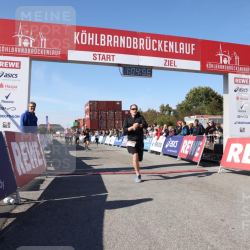 03.10.2025 - Köhlbrandbrückenlauf Lena Gebhardt http://msf.ph/oto/9049297 03.10.2025 13:04:56 Ziel 4061, 4175, 4217, 4240, 4303, 4449, 5670, 5785, 5849, 5951, 5952, 5968, 6268, 6561, 6716 meine-sportfotos.de