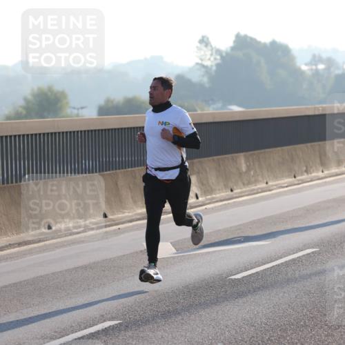 03.10.2025 - Köhlbrandbrückenlauf Lena Gebhardt http://msf.ph/oto/9049298 03.10.2025 09:12:13 Position 1  meine-sportfotos.de