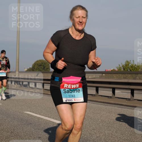 03.10.2025 - Köhlbrandbrückenlauf Fabian Wolf http://msf.ph/oto/9049317 03.10.2025 10:00:55 Position 3 1743 meine-sportfotos.de