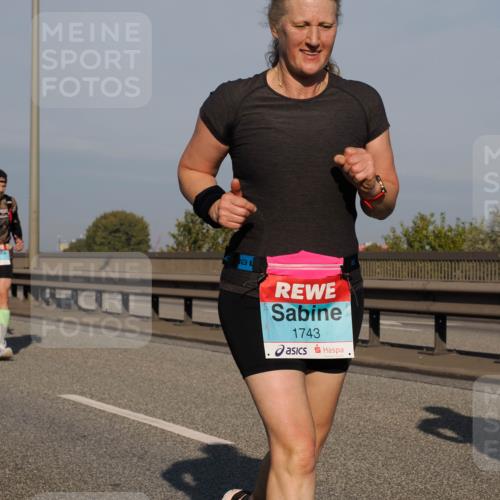 03.10.2025 - Köhlbrandbrückenlauf Fabian Wolf http://msf.ph/oto/9049325 03.10.2025 10:00:55 Position 3 1743 meine-sportfotos.de