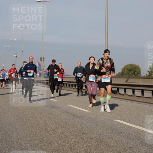 03.10.2025 - Köhlbrandbrückenlauf Fabian Wolf http://msf.ph/oto/9049344 03.10.2025 10:00:56 Position 3 1834, 2413 meine-sportfotos.de