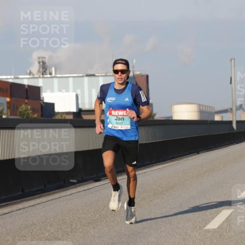 03.10.2025 - Köhlbrandbrückenlauf Jannik Wohlers http://msf.ph/oto/9049371 03.10.2025 09:33:44 Position 3 3247 meine-sportfotos.de