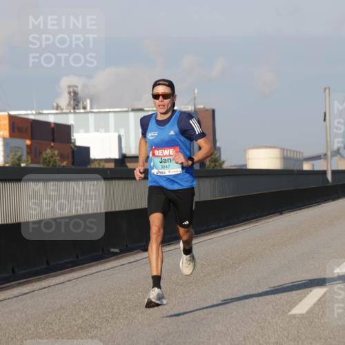 03.10.2025 - Köhlbrandbrückenlauf Jannik Wohlers http://msf.ph/oto/9049386 03.10.2025 09:33:44 Position 3 3247 meine-sportfotos.de