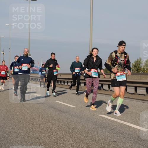03.10.2025 - Köhlbrandbrückenlauf Fabian Wolf http://msf.ph/oto/9049398 03.10.2025 10:00:57 Position 3 1834, 2413 meine-sportfotos.de