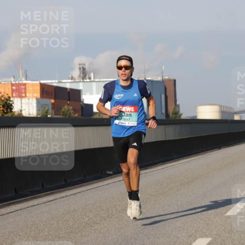 03.10.2025 - Köhlbrandbrückenlauf Jannik Wohlers http://msf.ph/oto/9049415 03.10.2025 09:33:44 Position 3 3247 meine-sportfotos.de
