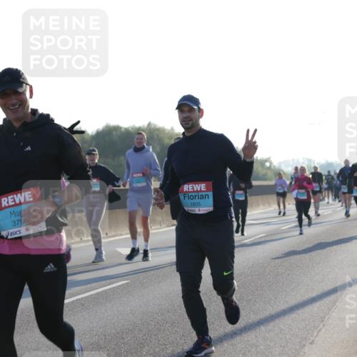 03.10.2025 - Köhlbrandbrückenlauf Jannik Wohlers http://msf.ph/oto/9049424 03.10.2025 09:18:25 Position 3 1408, 379, 1605 meine-sportfotos.de