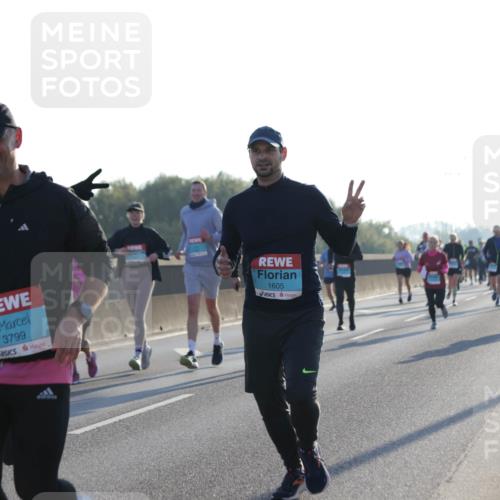 03.10.2025 - Köhlbrandbrückenlauf Jannik Wohlers http://msf.ph/oto/9049431 03.10.2025 09:18:25 Position 3 1408, 3799, 1605 meine-sportfotos.de