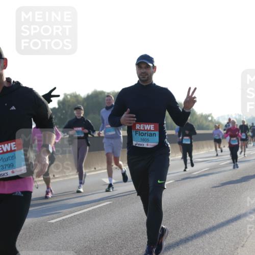 03.10.2025 - Köhlbrandbrückenlauf Jannik Wohlers http://msf.ph/oto/9049439 03.10.2025 09:18:25 Position 3 1408, 3799, 1605 meine-sportfotos.de