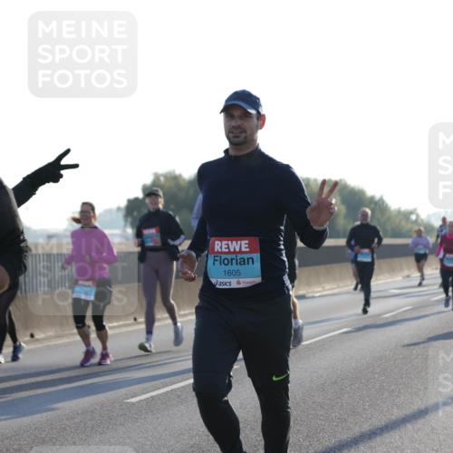 03.10.2025 - Köhlbrandbrückenlauf Jannik Wohlers http://msf.ph/oto/9049472 03.10.2025 09:18:25 Position 3 3792, 1605 meine-sportfotos.de