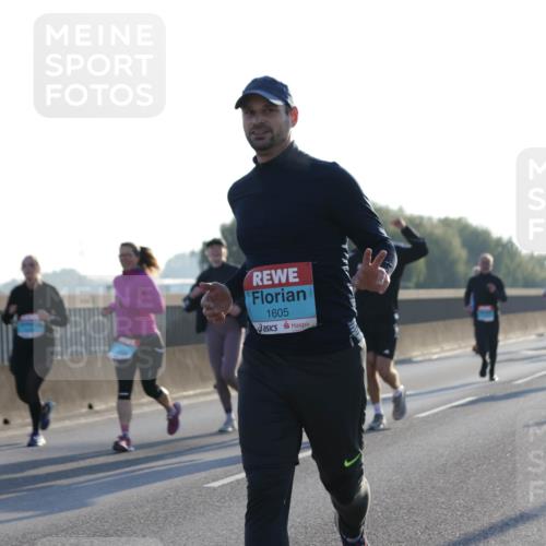 03.10.2025 - Köhlbrandbrückenlauf Jannik Wohlers http://msf.ph/oto/9049487 03.10.2025 09:18:25 Position 3 1605 meine-sportfotos.de