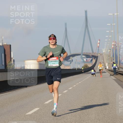 03.10.2025 - Köhlbrandbrückenlauf Jannik Wohlers http://msf.ph/oto/9049525 03.10.2025 09:34:26 Position 3 1008 meine-sportfotos.de