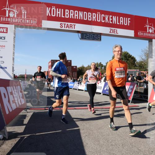 03.10.2025 - Köhlbrandbrückenlauf Lena Gebhardt http://msf.ph/oto/9049546 03.10.2025 13:20:58 Ziel 4680, 4709, 4915, 4916, 5006, 5084, 5130, 5156, 5169, 5363, 5377, 5480, 5501, 6296, 6645, 6646, 6648, 6650, 6703, 6780 meine-sportfotos.de