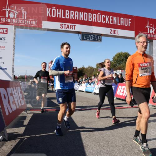03.10.2025 - Köhlbrandbrückenlauf Lena Gebhardt http://msf.ph/oto/9049558 03.10.2025 13:20:59 Ziel 4680, 4915, 4916, 5006, 5084, 5130, 5156, 5169, 5363, 5377, 5501, 6296, 6645, 6646, 6648, 6650, 6703, 6780 meine-sportfotos.de