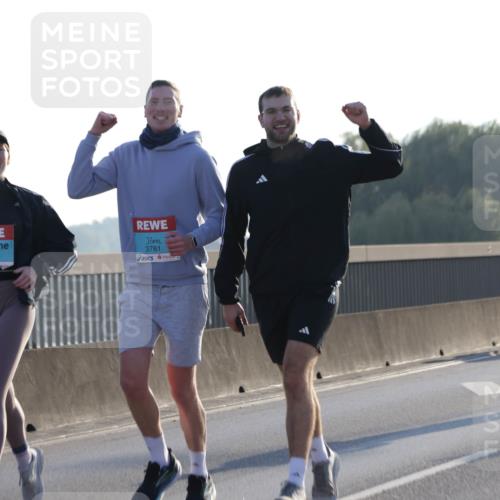 03.10.2025 - Köhlbrandbrückenlauf Jannik Wohlers http://msf.ph/oto/9049571 03.10.2025 09:18:27 Position 3 1487, 3781 meine-sportfotos.de