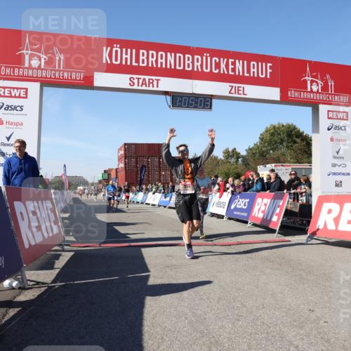 03.10.2025 - Köhlbrandbrückenlauf Lena Gebhardt http://msf.ph/oto/9049577 03.10.2025 13:05:03 Ziel 4098, 4175, 4217, 4240, 4256, 4751, 5670, 5785, 5951, 5952, 6561, 6719 meine-sportfotos.de
