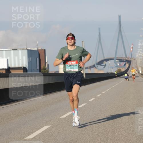 03.10.2025 - Köhlbrandbrückenlauf Jannik Wohlers http://msf.ph/oto/9049582 03.10.2025 09:34:27 Position 3 1008 meine-sportfotos.de