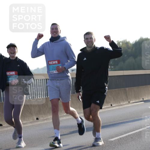 03.10.2025 - Köhlbrandbrückenlauf Jannik Wohlers http://msf.ph/oto/9049584 03.10.2025 09:18:27 Position 3 1487, 3781 meine-sportfotos.de