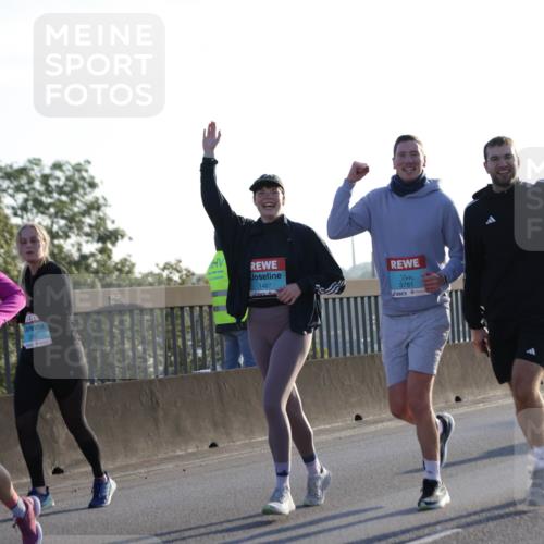 03.10.2025 - Köhlbrandbrückenlauf Jannik Wohlers http://msf.ph/oto/9049603 03.10.2025 09:18:28 Position 3 37, 1487, 3781 meine-sportfotos.de