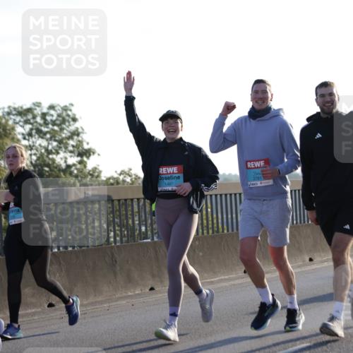 03.10.2025 - Köhlbrandbrückenlauf Jannik Wohlers http://msf.ph/oto/9049614 03.10.2025 09:18:28 Position 3 3798, 1487, 3781 meine-sportfotos.de