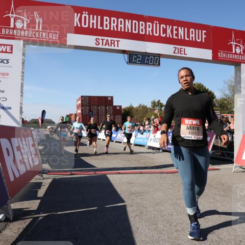 03.10.2025 - Köhlbrandbrückenlauf Lena Gebhardt http://msf.ph/oto/9049665 03.10.2025 13:21:01 Ziel 4680, 4915, 4916, 5006, 5084, 5130, 5156, 5169, 5363, 5377, 5501, 6282, 6296, 6645, 6646, 6648, 6650, 6780 meine-sportfotos.de