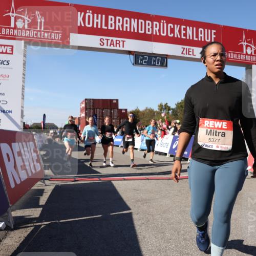 03.10.2025 - Köhlbrandbrückenlauf Lena Gebhardt http://msf.ph/oto/9049671 03.10.2025 13:21:01 Ziel 4680, 4915, 4916, 5006, 5084, 5130, 5156, 5169, 5363, 5377, 5501, 6282, 6296, 6645, 6646, 6648, 6650, 6780 meine-sportfotos.de