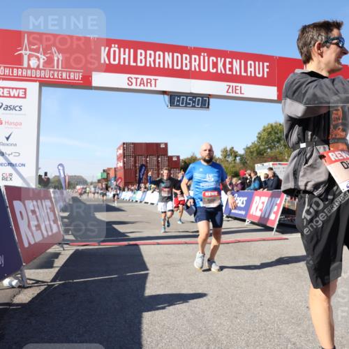 03.10.2025 - Köhlbrandbrückenlauf Lena Gebhardt http://msf.ph/oto/9049676 03.10.2025 13:05:07 Ziel 4098, 4175, 4217, 4256, 4490, 4585, 4751, 5670, 5785, 5951, 5952, 6561, 6719 meine-sportfotos.de