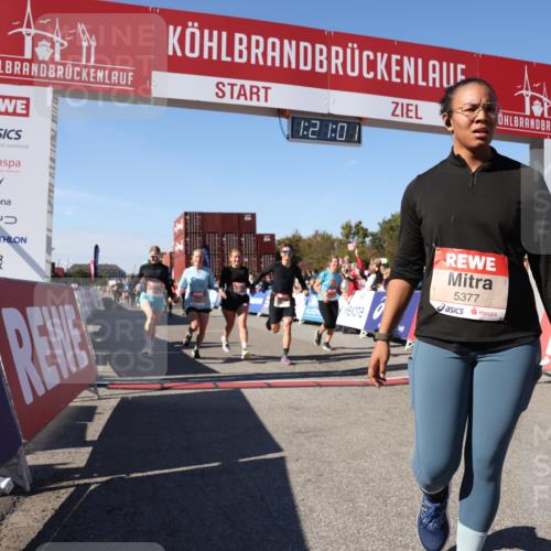 03.10.2025 - Köhlbrandbrückenlauf Lena Gebhardt http://msf.ph/oto/9049682 03.10.2025 13:21:01 Ziel 4680, 4915, 4916, 5006, 5084, 5130, 5156, 5169, 5363, 5377, 5501, 6282, 6296, 6645, 6646, 6648, 6650, 6780 meine-sportfotos.de