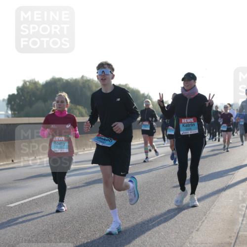 03.10.2025 - Köhlbrandbrückenlauf Jannik Wohlers http://msf.ph/oto/9049685 03.10.2025 09:18:30 Position 3 1515, 1933, 3326 meine-sportfotos.de