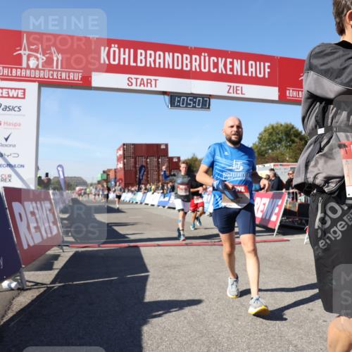 03.10.2025 - Köhlbrandbrückenlauf Lena Gebhardt http://msf.ph/oto/9049693 03.10.2025 13:05:07 Ziel 4098, 4175, 4217, 4256, 4490, 4585, 4751, 5670, 5785, 5951, 5952, 6561, 6719 meine-sportfotos.de