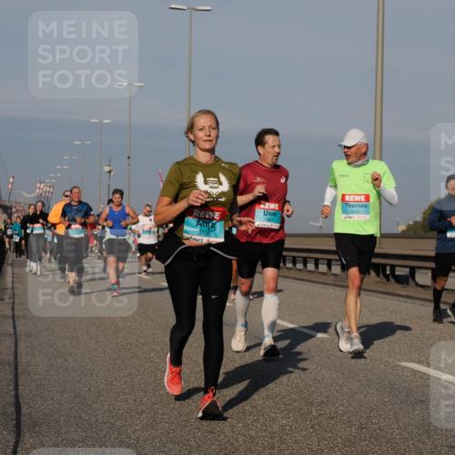 03.10.2025 - Köhlbrandbrückenlauf Fabian Wolf http://msf.ph/oto/9049707 03.10.2025 10:01:03 Position 3 3108, 24, 3265, 1883 meine-sportfotos.de
