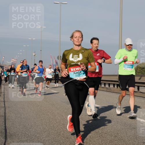 03.10.2025 - Köhlbrandbrückenlauf Fabian Wolf http://msf.ph/oto/9049724 03.10.2025 10:01:03 Position 3 3108, 3265 meine-sportfotos.de