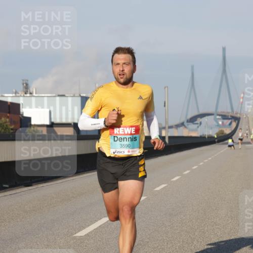 03.10.2025 - Köhlbrandbrückenlauf Jannik Wohlers http://msf.ph/oto/9049725 03.10.2025 09:34:44 Position 3 3590 meine-sportfotos.de
