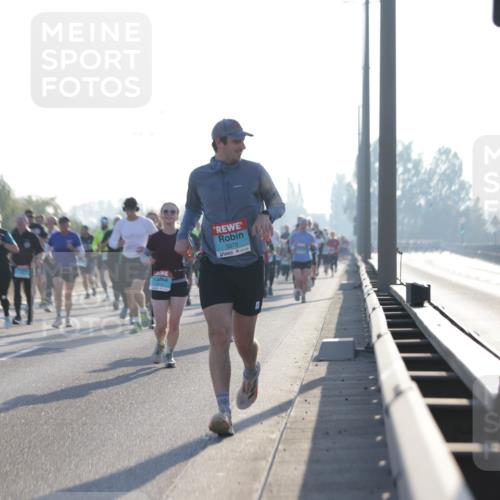 03.10.2025 - Köhlbrandbrückenlauf Jannik Wohlers http://msf.ph/oto/9049775 03.10.2025 09:18:32 Position 3 1307, 3375 meine-sportfotos.de