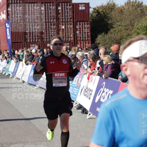 03.10.2025 - Köhlbrandbrückenlauf Jannik Wohlers http://msf.ph/oto/9049786 03.10.2025 13:07:53 Ziel 4159, 4310, 4382, 4639, 5959, 5993, 6120, 6163, 6244, 6285, 6348, 6384, 6409, 6651, 6696, 6821 meine-sportfotos.de