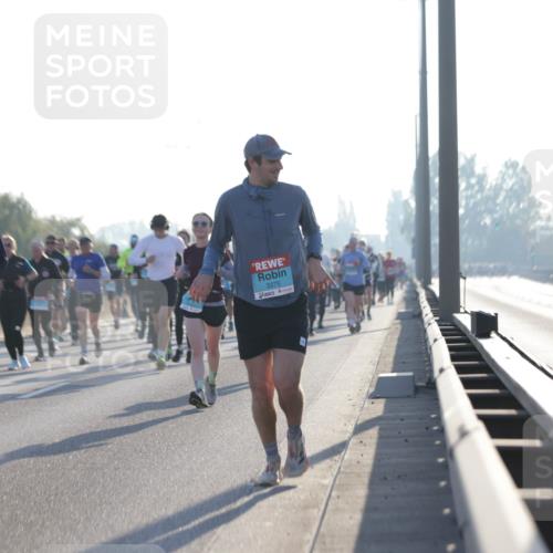 03.10.2025 - Köhlbrandbrückenlauf Jannik Wohlers http://msf.ph/oto/9049791 03.10.2025 09:18:32 Position 3 1307, 3375 meine-sportfotos.de