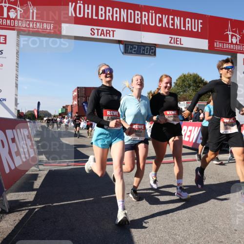 03.10.2025 - Köhlbrandbrückenlauf Lena Gebhardt http://msf.ph/oto/9049793 03.10.2025 13:21:03 Ziel 4680, 4749, 4915, 4916, 5006, 5084, 5130, 5156, 5169, 5363, 5377, 5501, 6282, 6296, 6645, 6646, 6648, 6650, 6756, 6780 meine-sportfotos.de
